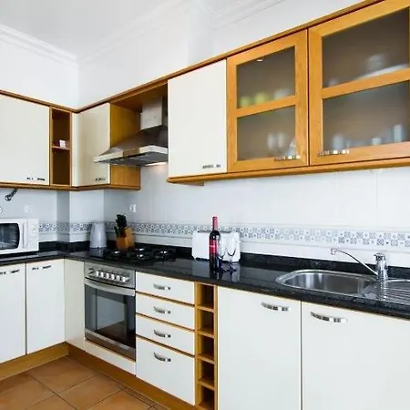 Penthouse T アパート