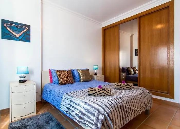 Penthouse T アパート