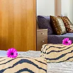 Penthouse T 아파트