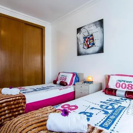 Penthouse T *